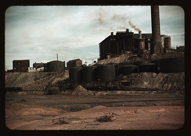 Copper mining and sulfuric acid plant, Copperhill], Tenn.